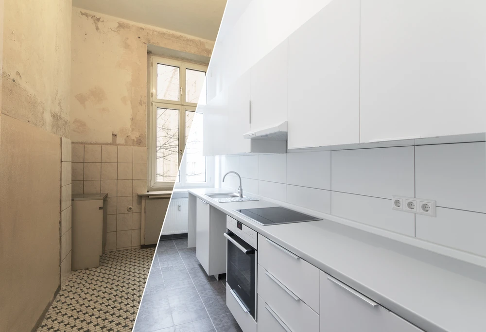 Intérieur en cours de rénovation avec pose de revêtement de sol